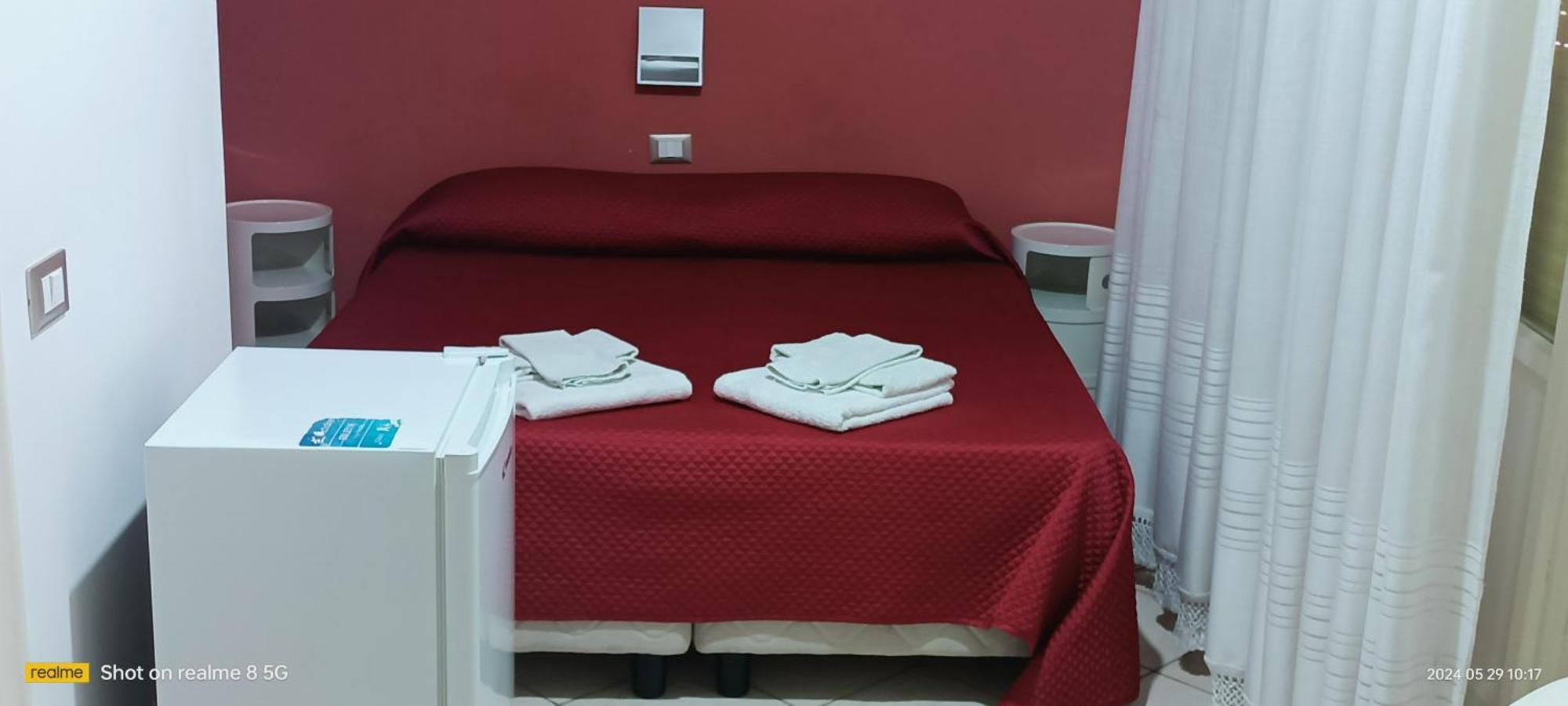 Almaran B&B Trapani Port & City Buitenkant foto