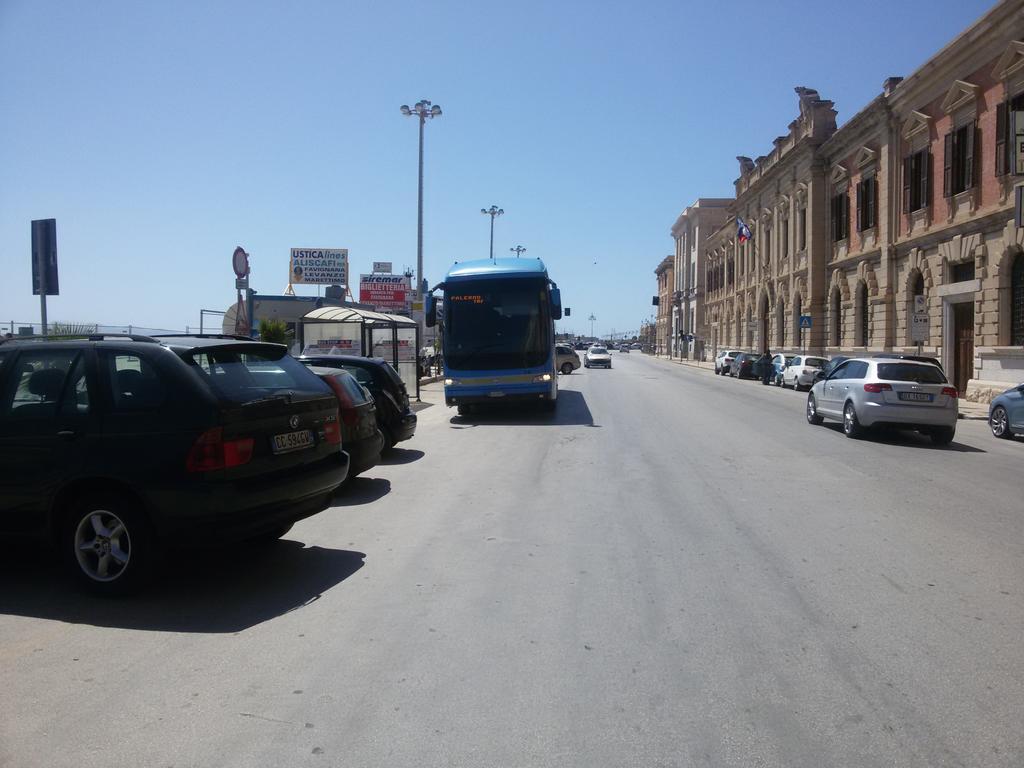 Almaran B&B Trapani Port & City Buitenkant foto