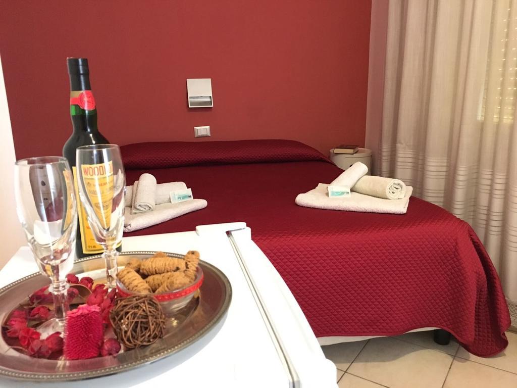Almaran B&B Trapani Port & City Buitenkant foto