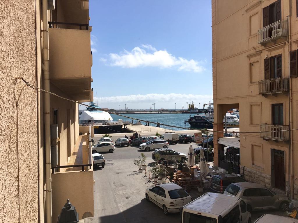 Almaran B&B Trapani Port & City Buitenkant foto