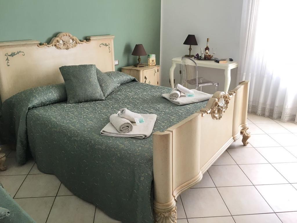 Almaran B&B Trapani Port & City Buitenkant foto