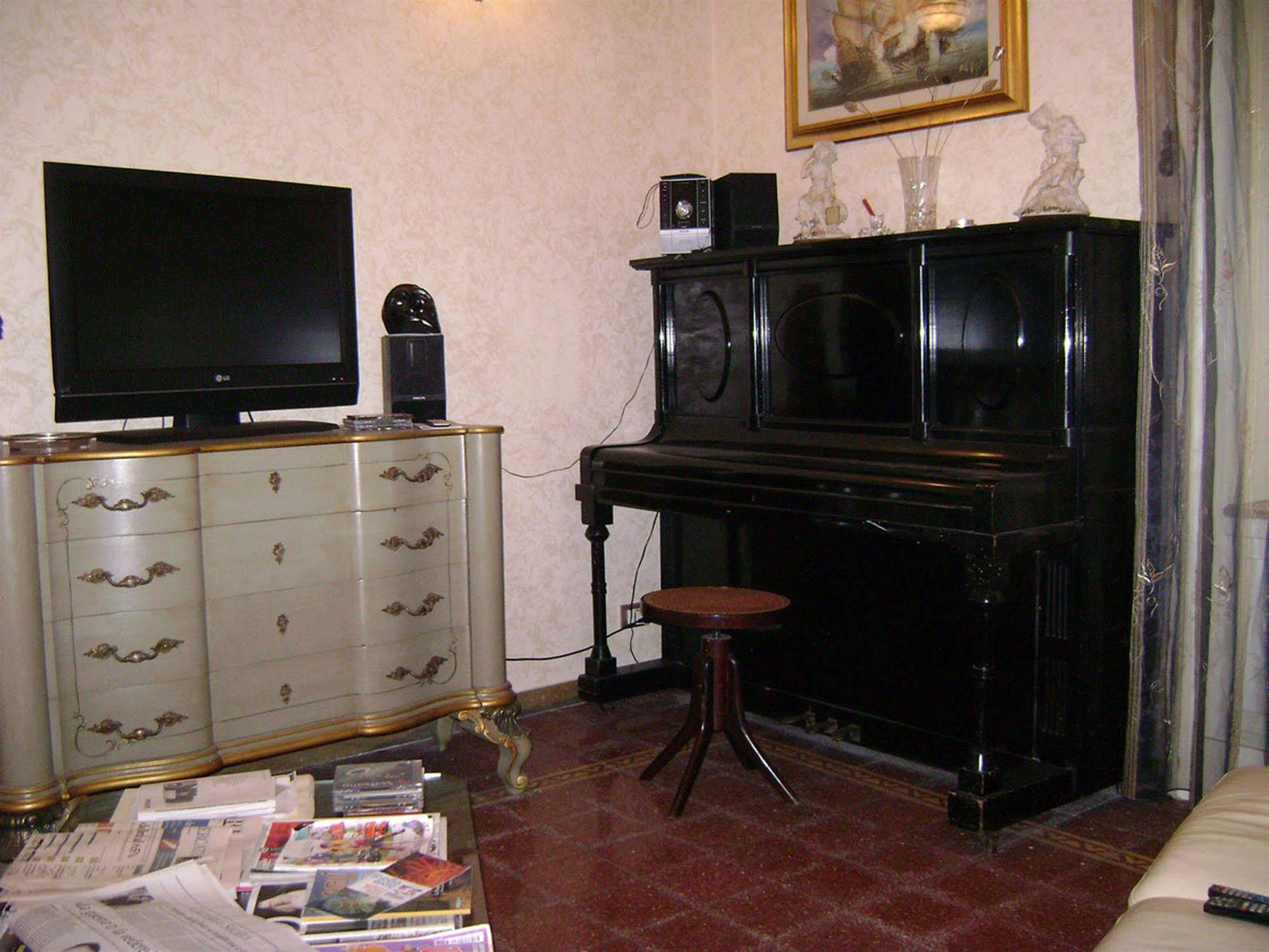 Almaran B&B Trapani Port & City Buitenkant foto